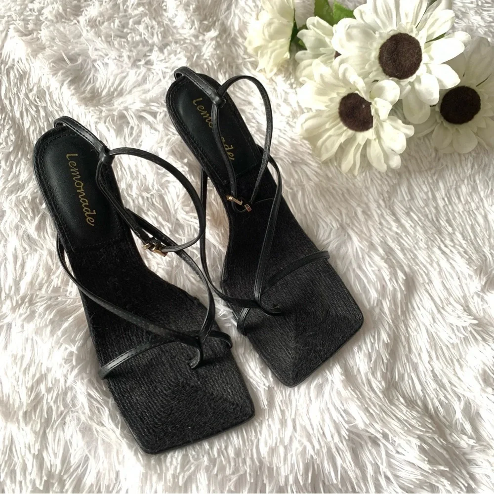 BLACK STRAPPY HEELS SHOES